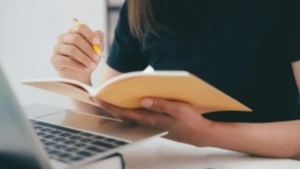 Promotional Image - Summarizing, Paraphrasing and Quoting in Academic Writing